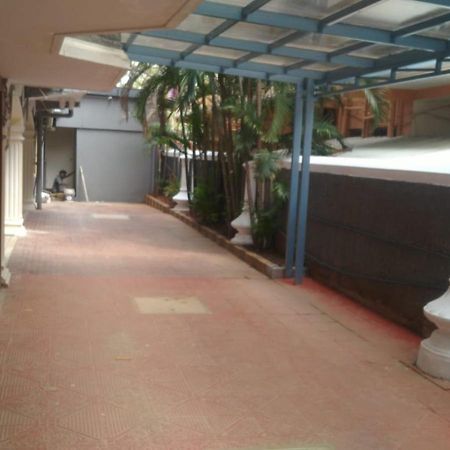 A.R Residency Ξενοδοχείο Τσενάι Εξωτερικό φωτογραφία